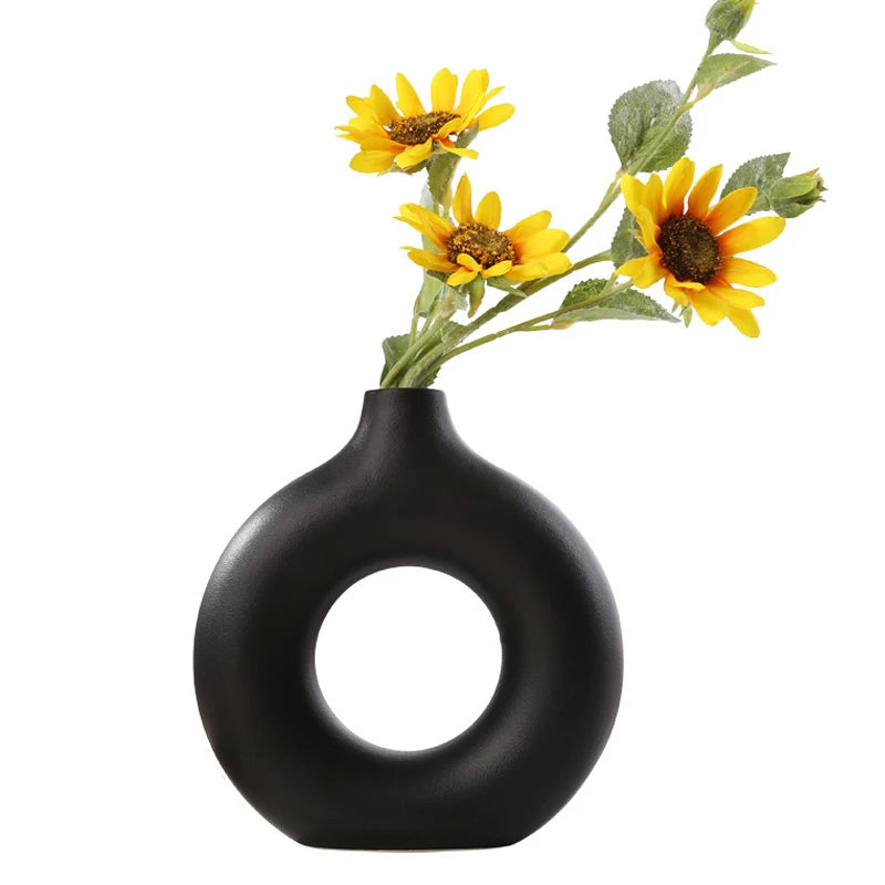 NordicDonut Circular Ceramic Vase - Hohle Keramikvase