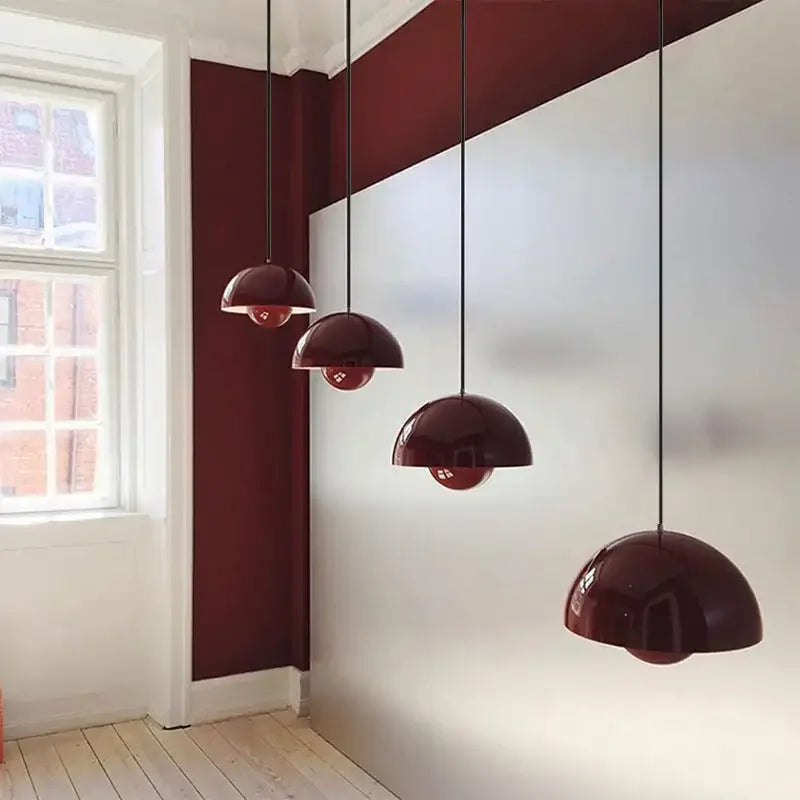 Nordic Shine: Halbrunde LED-Pendelleuchte